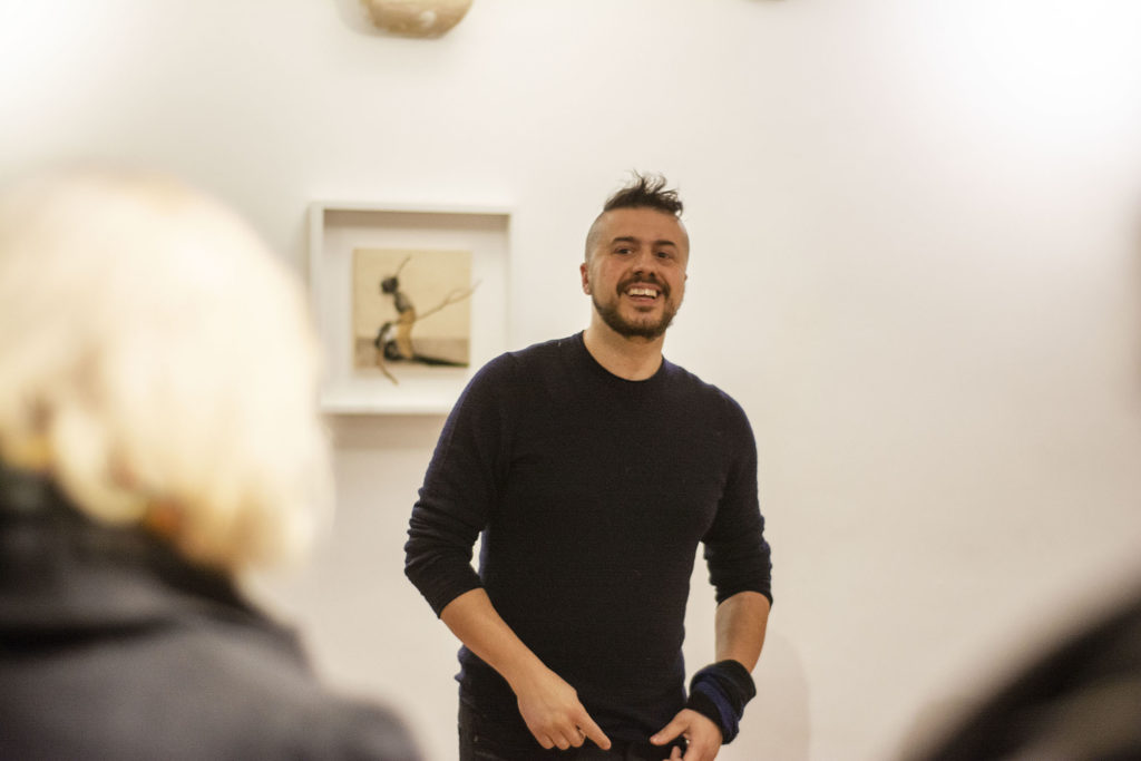 Rencontre avec l'artiste Andrea Mastrovito, 2020 © Fondation Bullukian