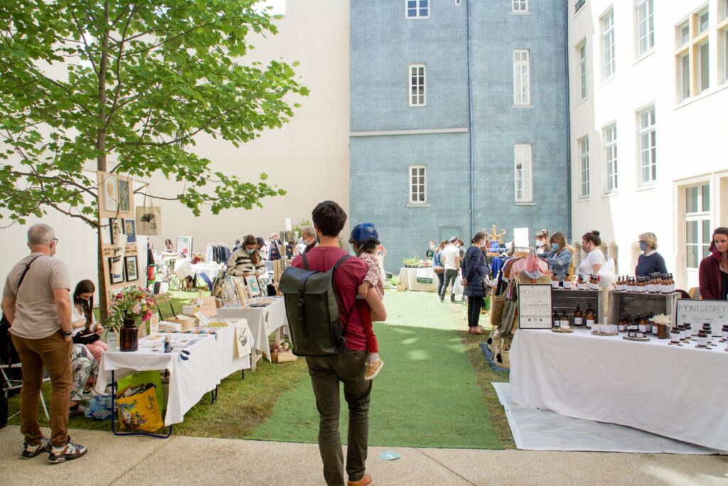 Marché de créateurs dans le jardin de la Fondation Bullukian 2021 © Fondation Bullukian