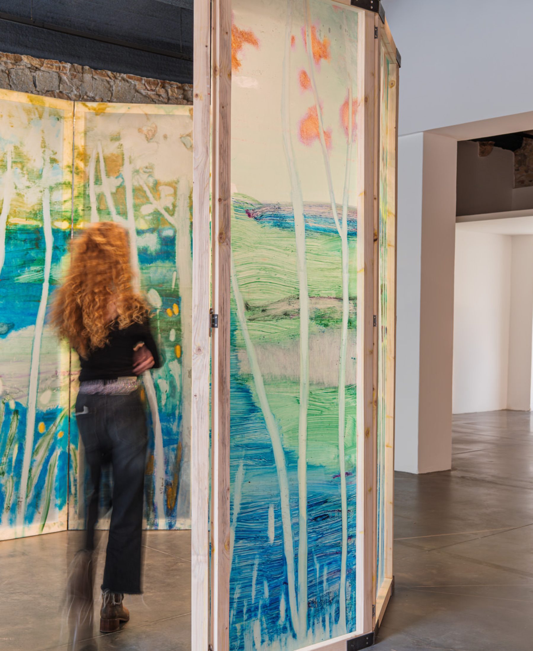 Vue de l'exposition Le Mur invisible de Sarah Jérôme à la Fondation Bullukian, 2025 ©Blandine Soulage