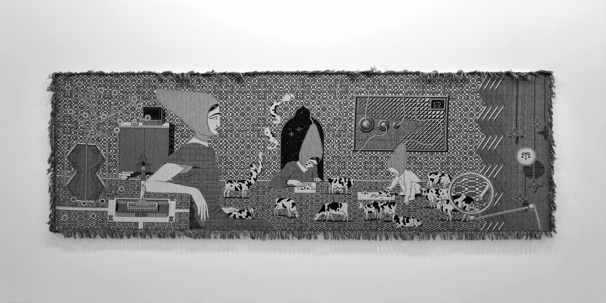 KHOREN MATEVOSYAN  All Thoughts Lead to the First Drawing Textile tricoté à la machine (fil acrylique),  127 x 397 cm, 2024